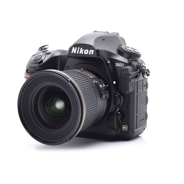 Nikon D850
